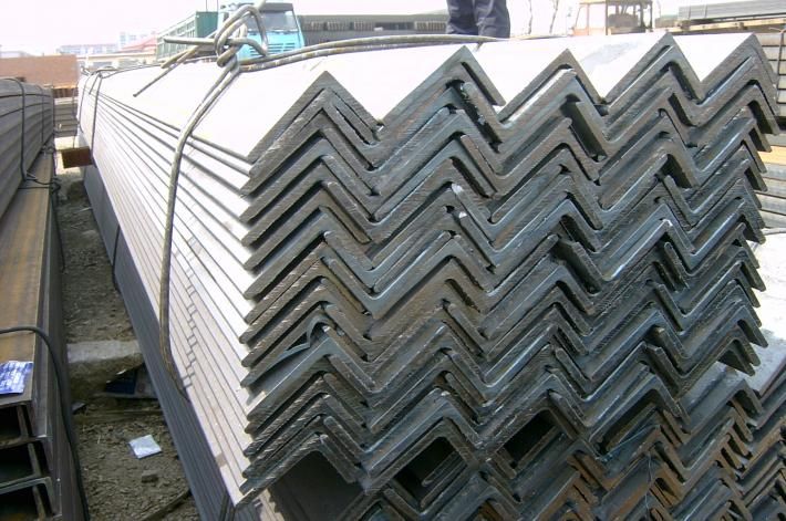 Hot dipped galvanized angle steel for structure